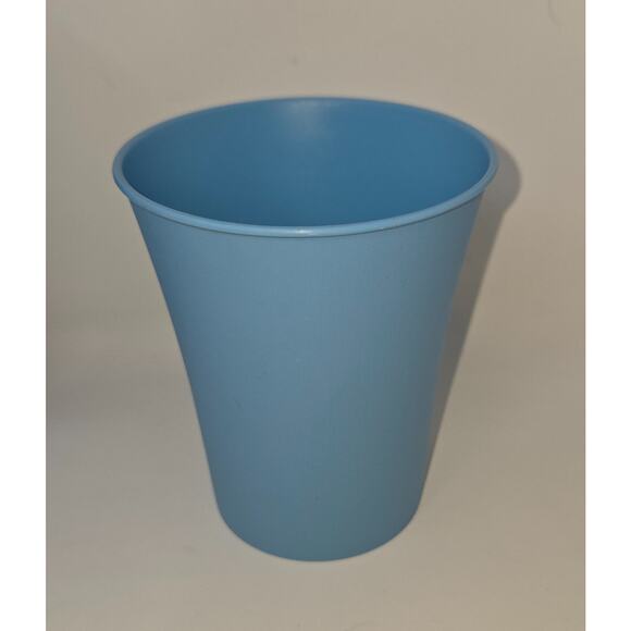 Vintage Plastic Bell Tumbler Lot of 12 Light Blue 8 oz Kiddie Cups Stackable - Picture 11 of 14